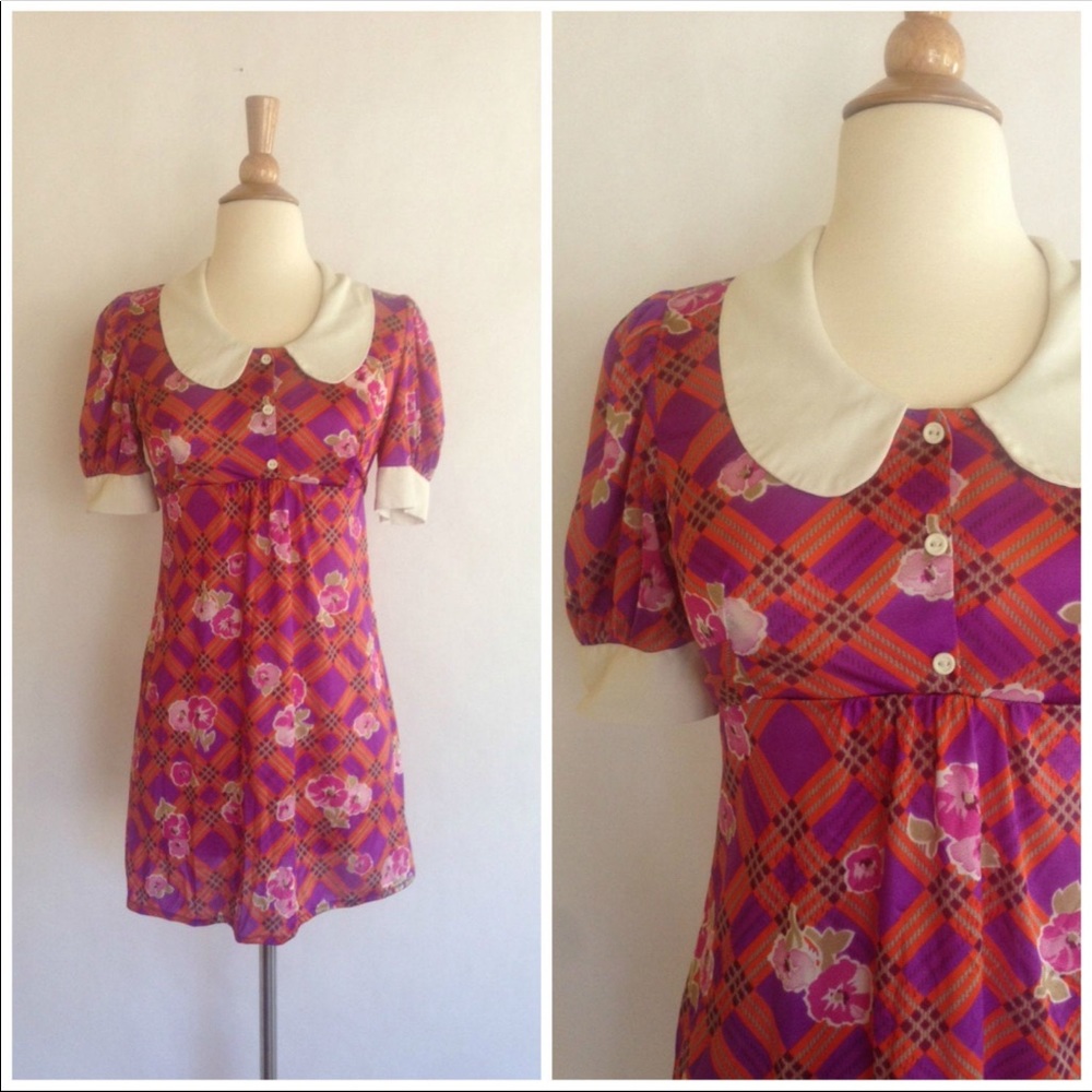 Vintage 1970s Peter Pan collar mini dress small